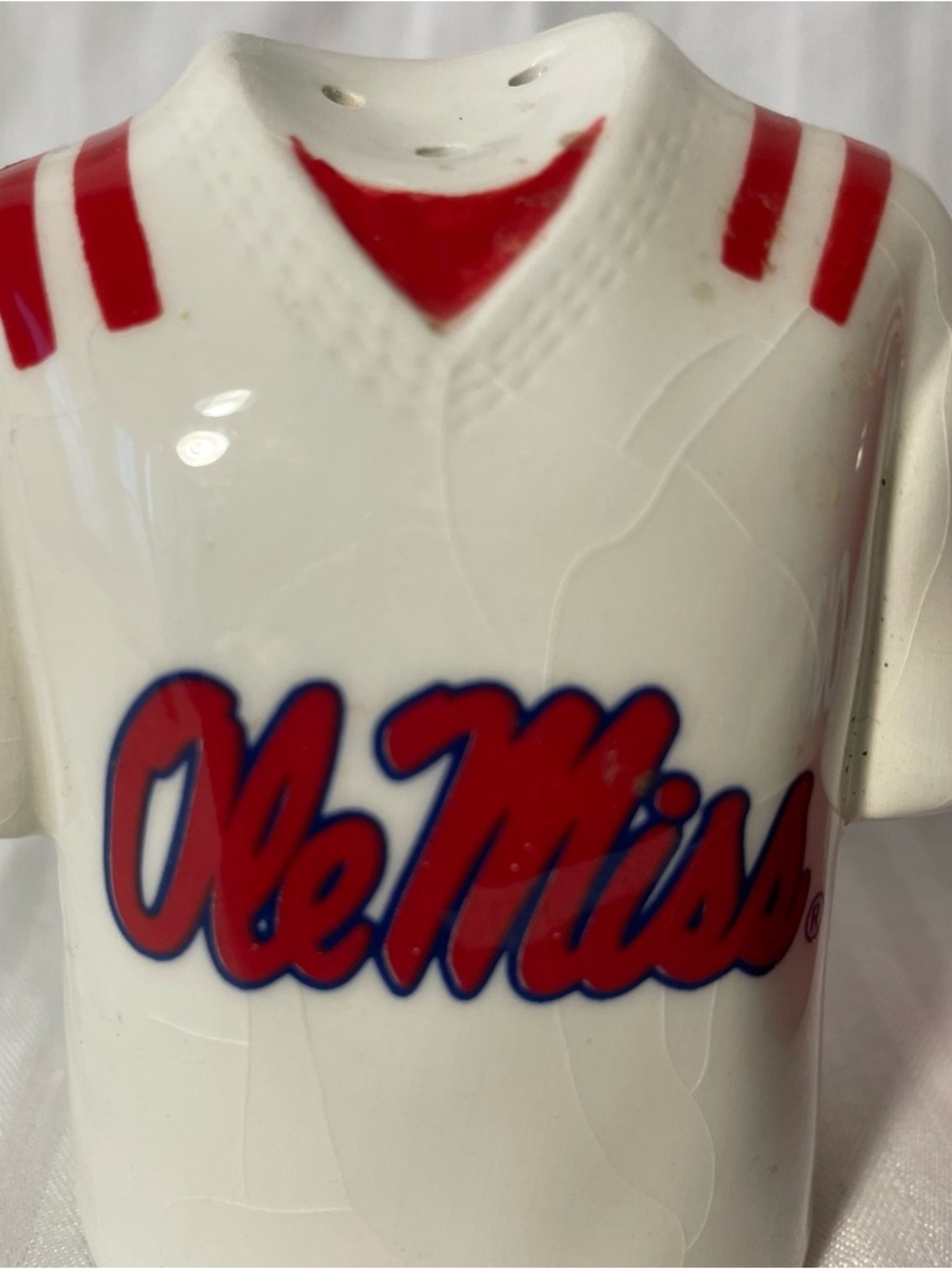 Salt and Pepper Shakers, Short Sleeve Tees - Red and White - Picture 5 of 9